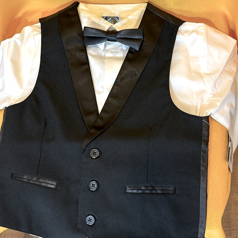 Boys 4 Piece Set Young Kings By Steve Harvey